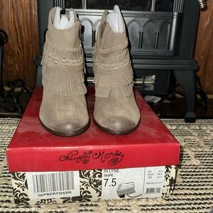 Naughty monkey boots